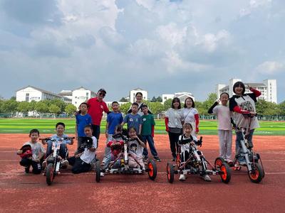 園區(qū)企業(yè)打造“玩具夢(mèng)工廠” 寵物服務(wù)讓童年夢(mèng)想照進(jìn)工業(yè)現(xiàn)實(shí)